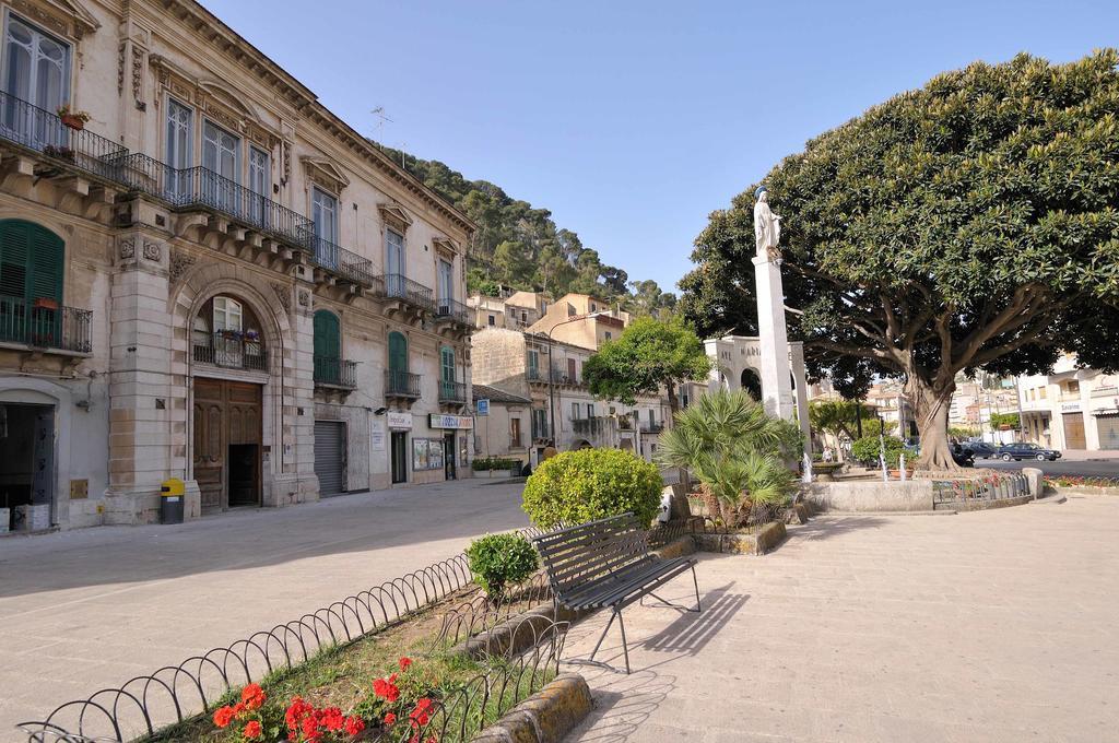 Vacanze Romantiche A Модика Номер фото